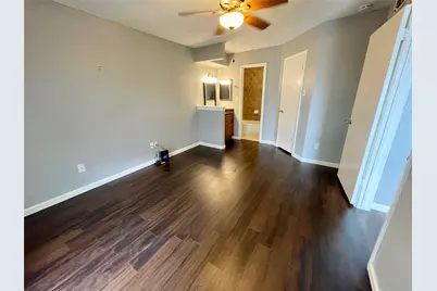 1516 Bay Area Boulevard #E4, Houston, TX 77058 - Photo 13