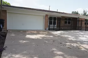 902 Hidden Valley Dr, Houston, TX 77088 - Photo 37