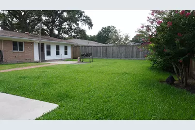 902 Hidden Valley Drive, Houston, TX 77088 - Photo 35