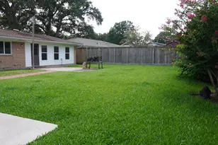 902 Hidden Valley Dr, Houston, TX 77088 - Photo 35