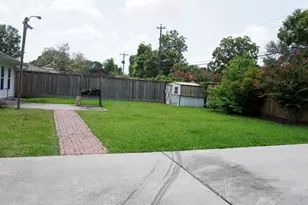 902 Hidden Valley Dr, Houston, TX 77088 - Photo 33