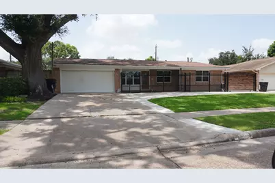 902 Hidden Valley Drive, Houston, TX 77088 - Photo 3