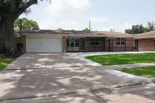 902 Hidden Valley Dr, Houston, TX 77088 - Photo 3
