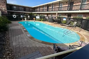 402 Postoffice St, Galveston, TX 77550 - Photo 21