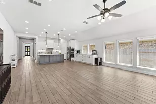 15618 Turtlehead Trl, Conroe, TX 77302 - Photo 17