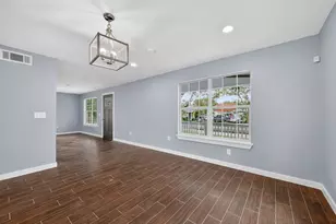 1933 Santa Rosa St, Houston, TX 77023 - Photo 11