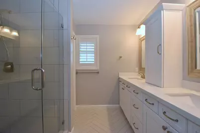 10802 Meadow Lake Lane, Houston, TX 77042 - Photo 23