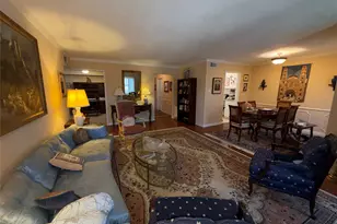 351 N Post Oak Ln, Houston, TX 77024 - Photo 9