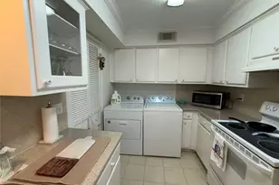 351 N Post Oak Ln, Houston, TX 77024 - Photo 19