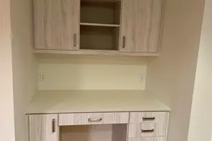 5235 Blossom St, Houston, TX 77007 - Photo 9