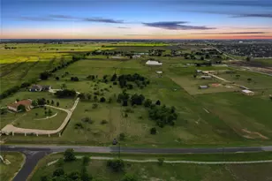 100 Co Rd 198, Hutto, TX 78634 - Photo 1