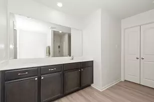 15318 Central Lakes Dr, Humble, TX 77396 - Photo 13