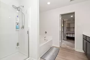 15318 Central Lakes Dr, Humble, TX 77396 - Photo 13