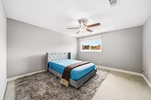 918 Daria Dr, Houston, TX 77079 - Photo 17