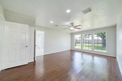 619 Green Belt Drive, Sugar Land, TX 77498 - Photo 15