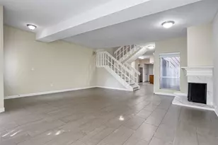 12625 Memorial Dr, Houston, TX 77024 - Photo 5