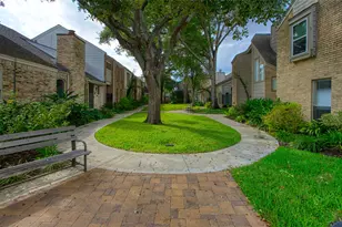 12625 Memorial Dr, Houston, TX 77024 - Photo 7