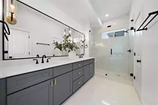835 Elkhart St, Houston, TX 77091 - Photo 9