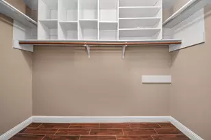 2227 S Ferrisburg Ct, Sugar Land, TX 77478 - Photo 11