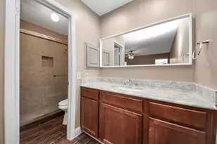 2227 S Ferrisburg Ct, Sugar Land, TX 77478 - Photo 9