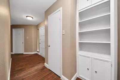 2227 S Ferrisburg Court, Sugar Land, TX 77478 - Photo 7