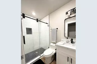 2406 Truxillo Street #B, Houston, TX 77004 - Photo 9