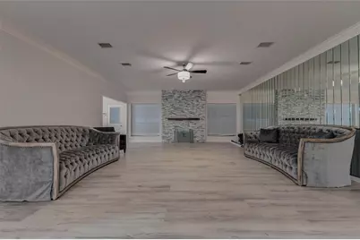 19 Wickham Court, Sugar Land, TX 77479 - Photo 11
