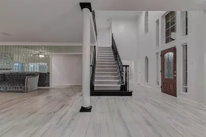 19 Wickham Court, Sugar Land, TX 77479 - Photo 7
