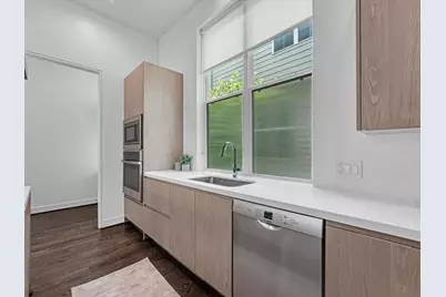 5871 E Post Oak Lane, Houston, TX 77055 - Photo 19