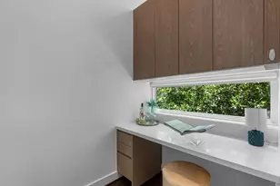 5871 E Post Oak Ln, Houston, TX 77055 - Photo 21