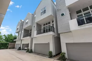 5871 E Post Oak Ln, Houston, TX 77055 - Photo 33