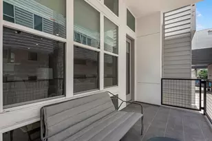 5871 E Post Oak Ln, Houston, TX 77055 - Photo 13