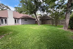 7807 Bideford Ln, Houston, TX 77070 - Photo 23
