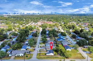 10209 Cathedral Dr, Houston, TX 77051 - Photo 9