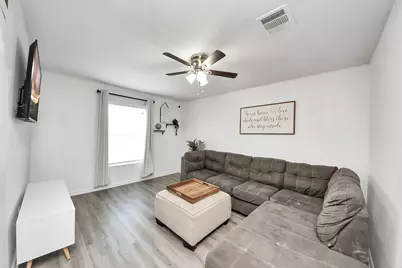 10209 Cathedral Drive, Houston, TX 77051 - Photo 17