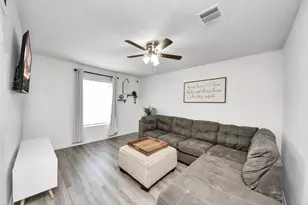 10209 Cathedral Dr, Houston, TX 77051 - Photo 17