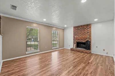 430 W Redway Lane W, Houston, TX 77598 - Photo 9