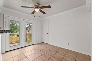 430 W Redway Ln W, Houston, TX 77598 - Photo 23