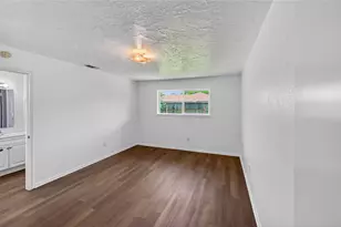 12614 Hunting Brook Dr, Houston, TX 77099 - Photo 11