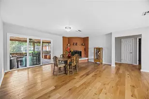 1302 Chestnut Ridge Rd, Houston, TX 77339 - Photo 9