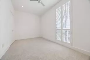 100 McGowen St, Houston, TX 77006 - Photo 13