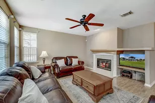 22 S Greywing Pl, The Woodlands, TX 77382 - Photo 19