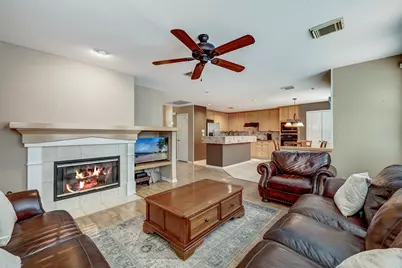22 S Greywing Place, The Woodlands, TX 77382 - Photo 21
