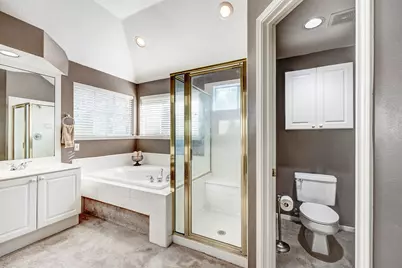 22 S Greywing Place, The Woodlands, TX 77382 - Photo 29