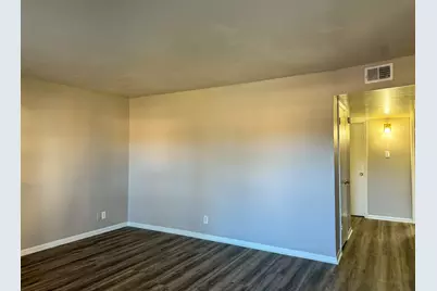 2102 5th Avenue N #7, Texas City, TX 77590 - Photo 3