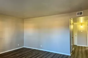 2102 5th Ave N, Texas City, TX 77590 - Photo 3