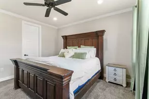 13510 Fallbrook Cir, Mont Belvieu, TX 77535 - Photo 11