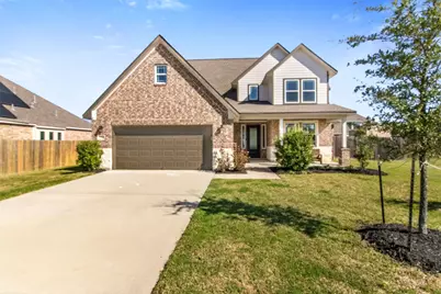 13510 Fallbrook Circle, Mont Belvieu, TX 77535 - Photo 1
