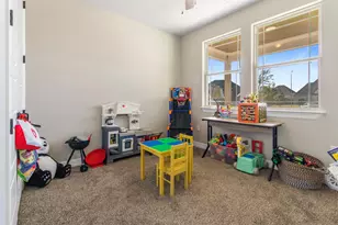 13510 Fallbrook Cir, Mont Belvieu, TX 77535 - Photo 15