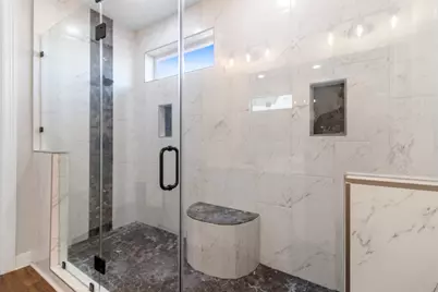 13510 Fallbrook Circle, Mont Belvieu, TX 77535 - Photo 13